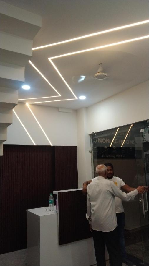 Hotel Garima Ujjain Exterior foto