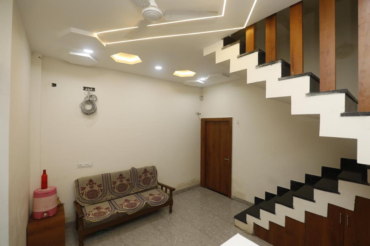 Hotel Garima Ujjain Exterior foto